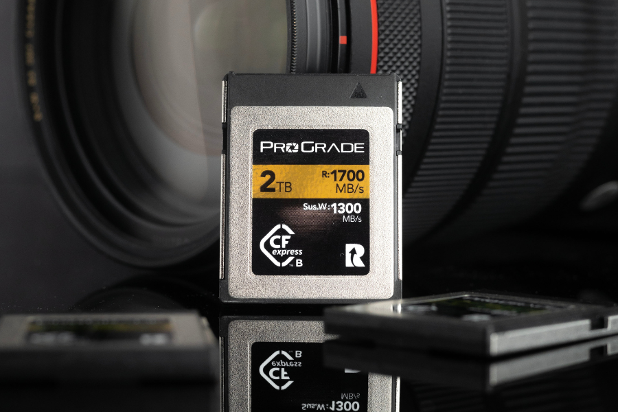 Micro SD Card vs SSD: Understanding the main pros and cons so you can buy the best one.